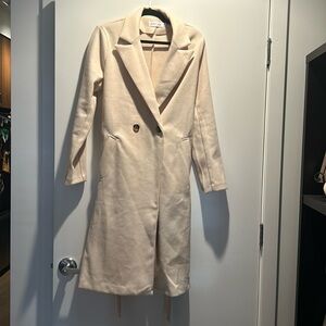Lightweight midi coat